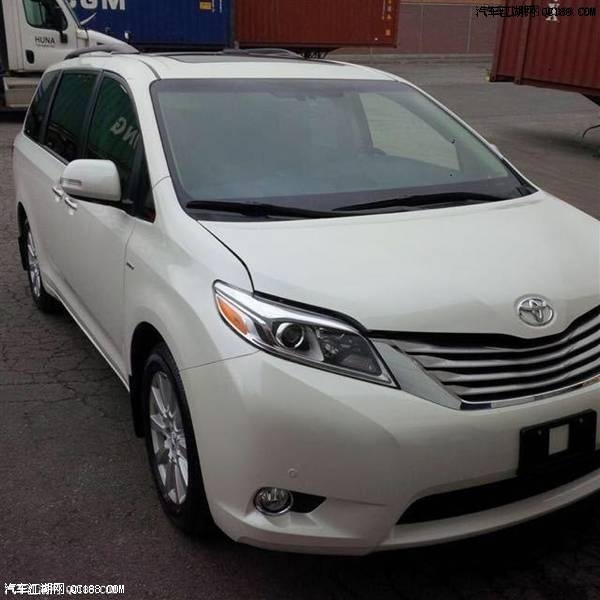 17款丰田塞纳加版3.5 LE电尾门七座评测