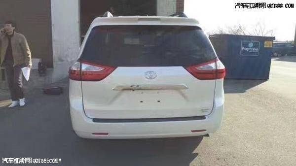 17款丰田塞纳加版3.5 LE电尾门七座评测