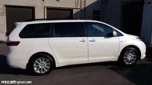 17款丰田塞纳加版3.5 LE电尾门七座评测