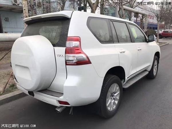 17款2.7L丰田霸道2700普拉多金属漆评测