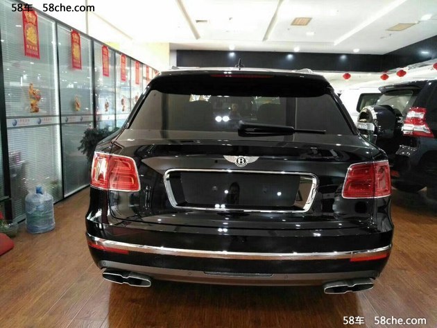 新款欧规宾利添越4.0T 柴油版最新报价