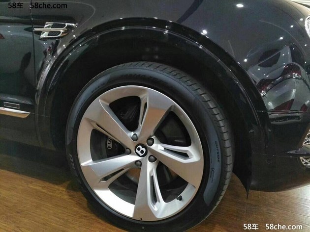 新款欧规宾利添越4.0T 柴油版最新报价