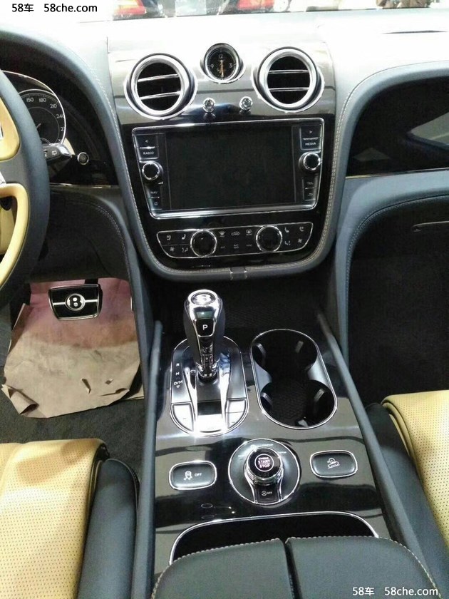 新款欧规宾利添越4.0T 柴油版最新报价