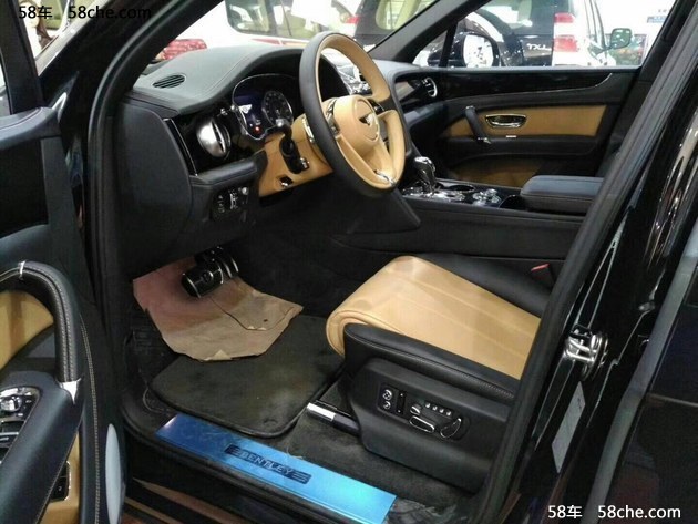 新款欧规宾利添越4.0T 柴油版最新报价