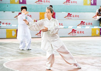 中国体育：从一枝独秀到三箭齐发