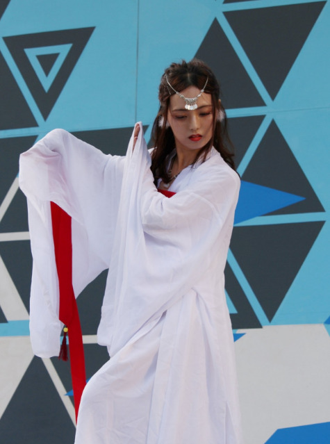 中国女留学生成日本大学校花&nbsp;艾芊芊背景资料曝光私照开扒