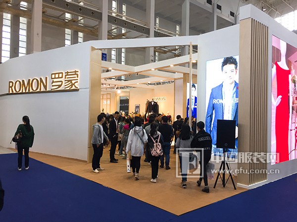 21届宁波国际服装节盛大开幕 服装产业转型升级步伐加快