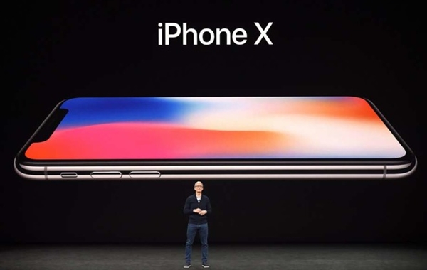 苹果真急！iPhone X第二代赶工：廉价版最亮