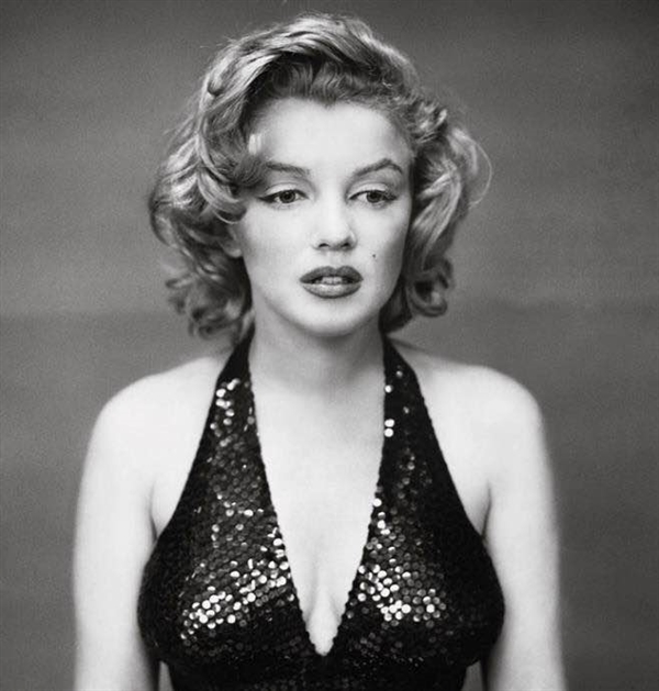 拍下人类登月“一小步”的哈苏相机加入天猫双11