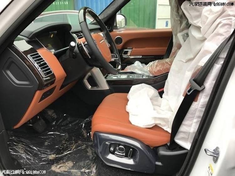 进口新款路虎揽胜行政全景天窗配置价格