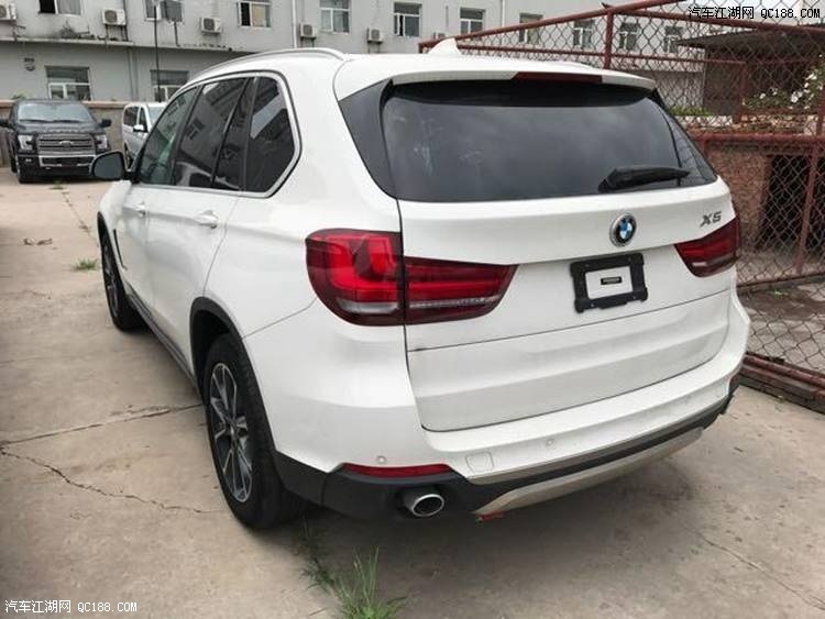 17款宝马X5天津港现车豪华越野品质报价