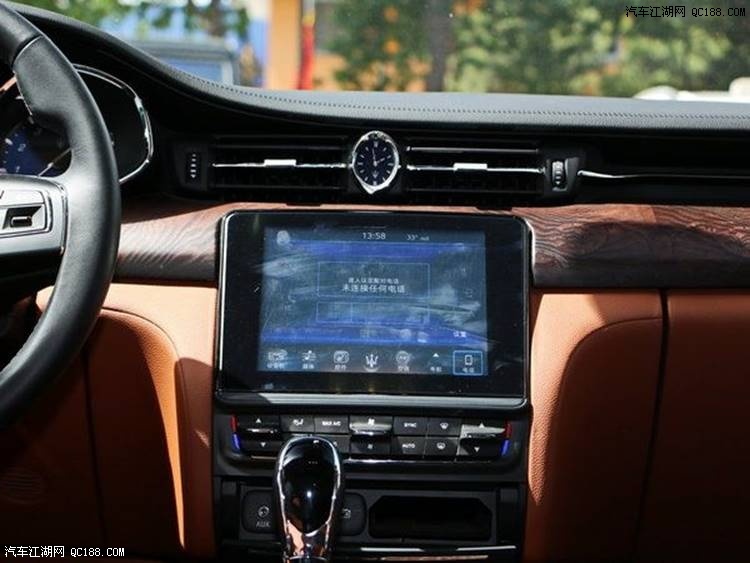 玛莎拉蒂总裁3.0T双涡轮极简风格体验