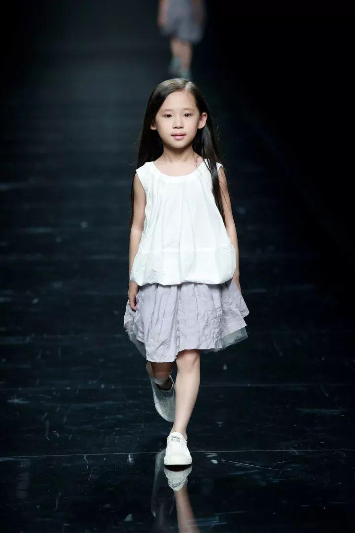 HZFW-Day2倒立的眼睛，眼睛在倒立，可能吗？