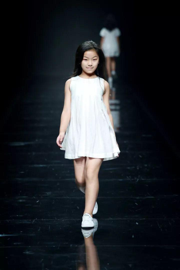 HZFW-Day2倒立的眼睛，眼睛在倒立，可能吗？