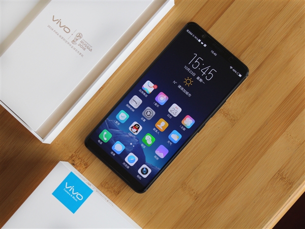 vivo X20 Plus图赏:6.4英寸全面屏颜值赞
