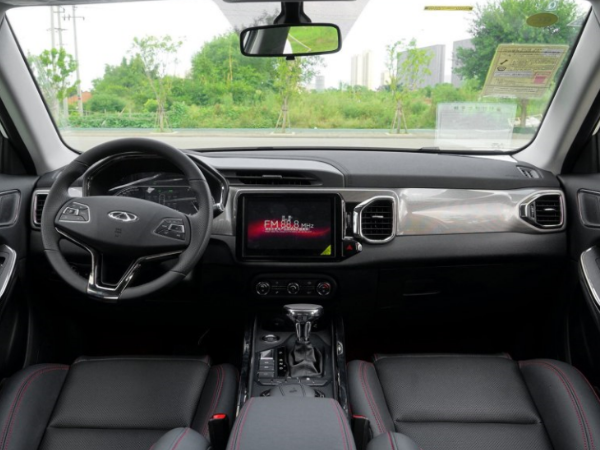 原创瑞虎5X评测 外观拉风配置高空间是硬伤