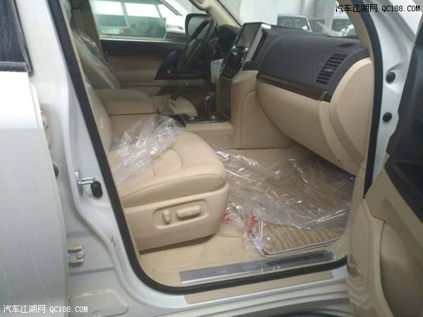 2017款丰田酷路泽4600中东版性能实测