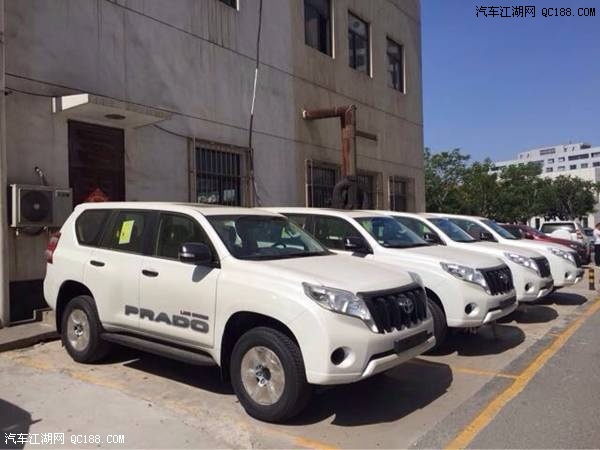 17款丰田普拉多2700中东阿曼版实车实拍