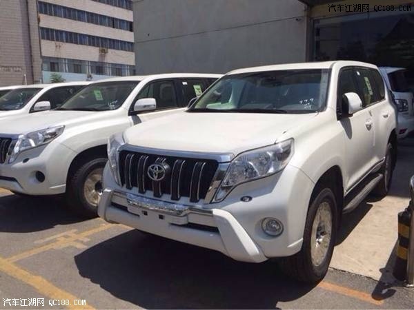 17款丰田普拉多2700中东阿曼版实车实拍