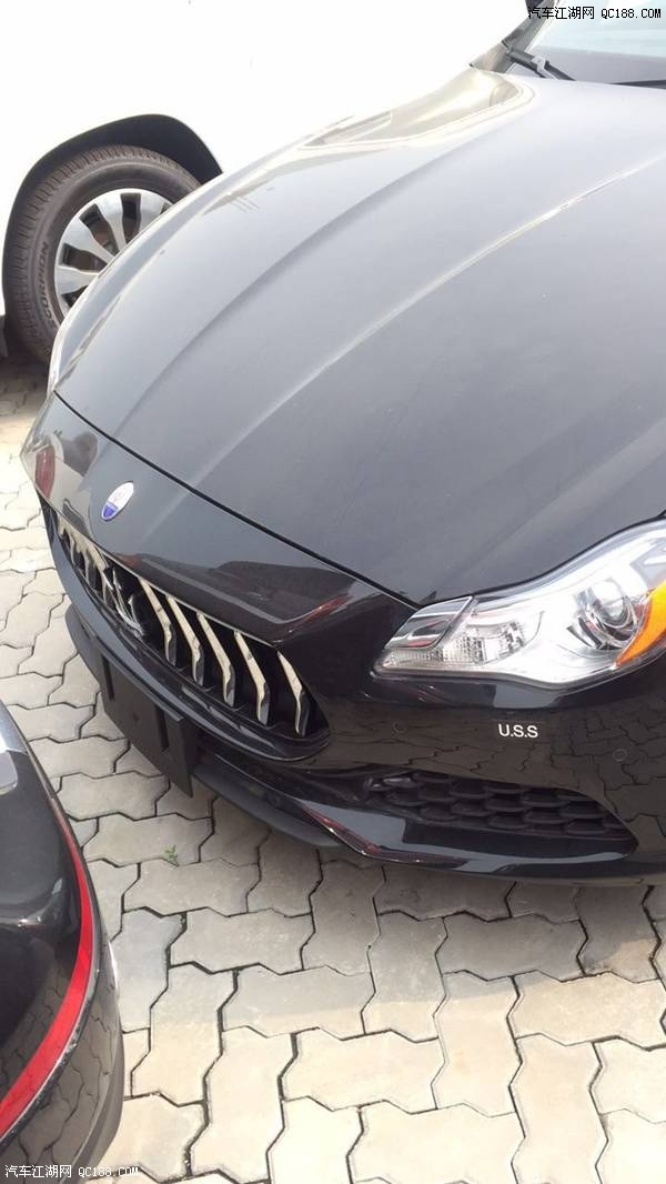 17款玛莎拉蒂总裁电动天窗一键启动实拍