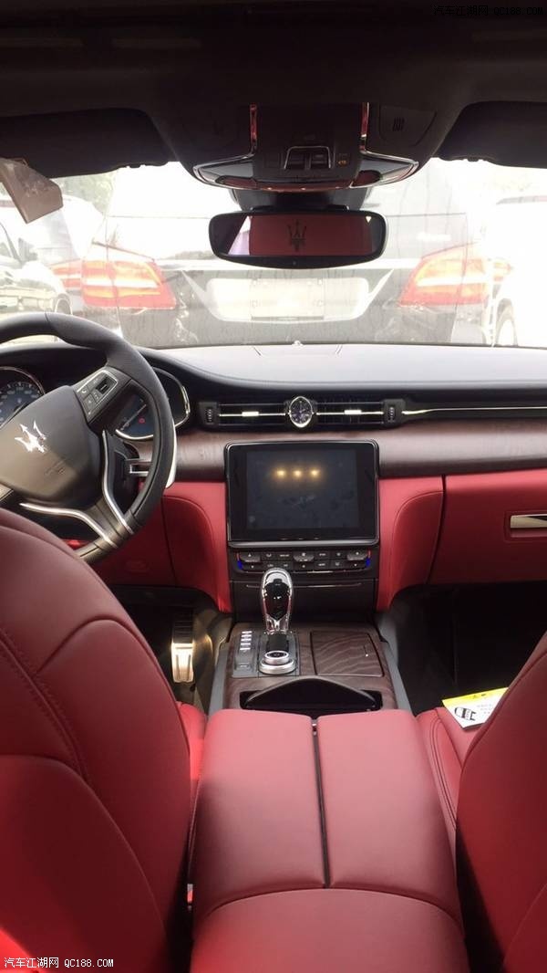 17款玛莎拉蒂总裁电动天窗一键启动实拍