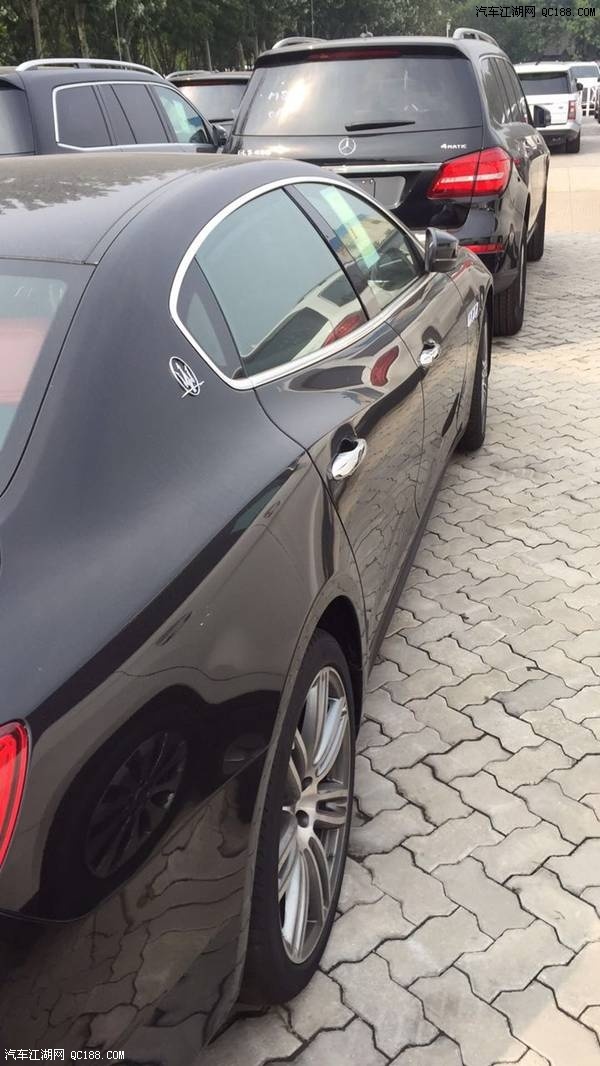 17款玛莎拉蒂总裁电动天窗一键启动实拍