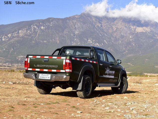 猎豹CT7汽油版上市 售价7.98-8.88万元