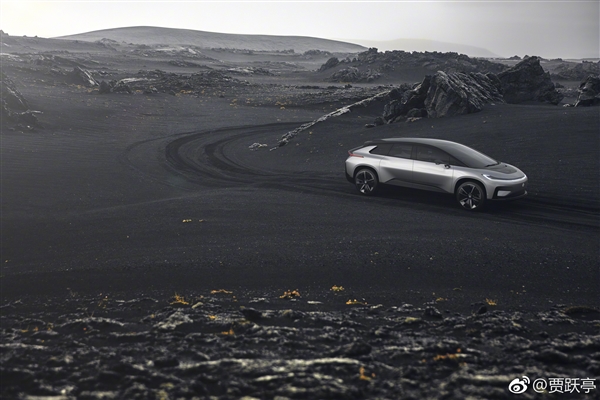 贾跃亭美国街头晒FF91：网友集体力顶