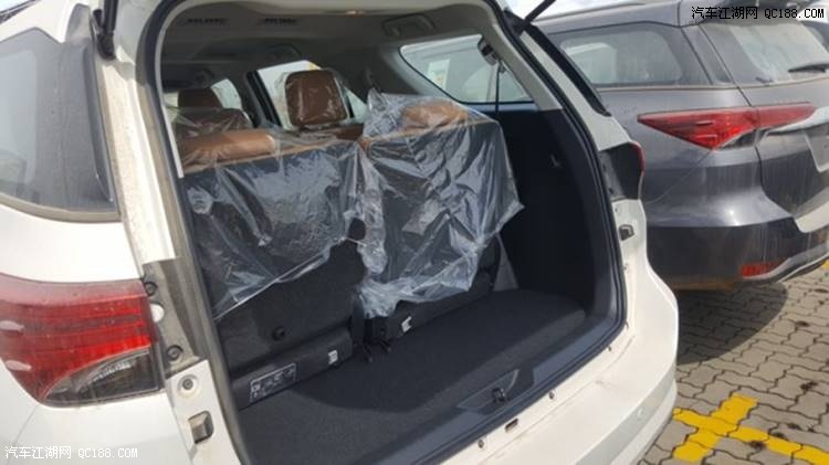 平行进口2017新款丰田穿越者2700实拍