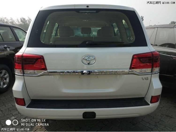 丰田兰德酷路泽4000陆地巡洋舰新款解析