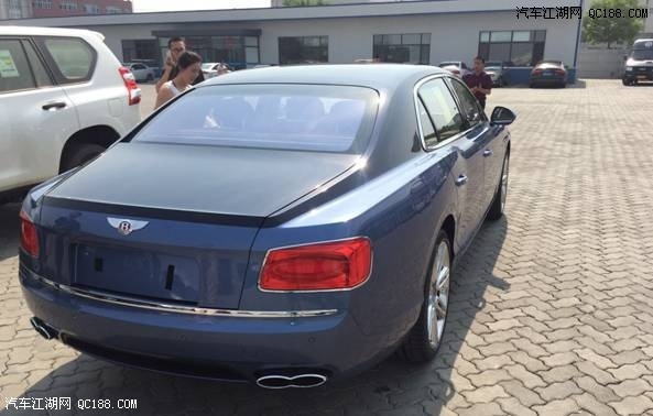 17款4.0T宾利飞驰GT欧规V8四门五座评测