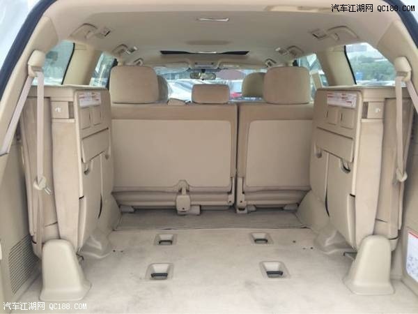 17款中东版丰田兰德酷路泽4000底挂评测