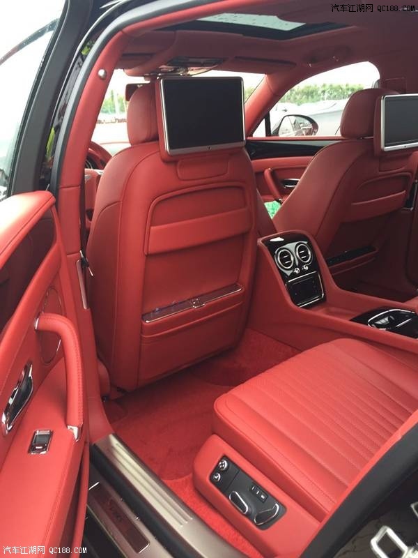 2017款宾利飞驰V8S欧规版4.0T现车实拍