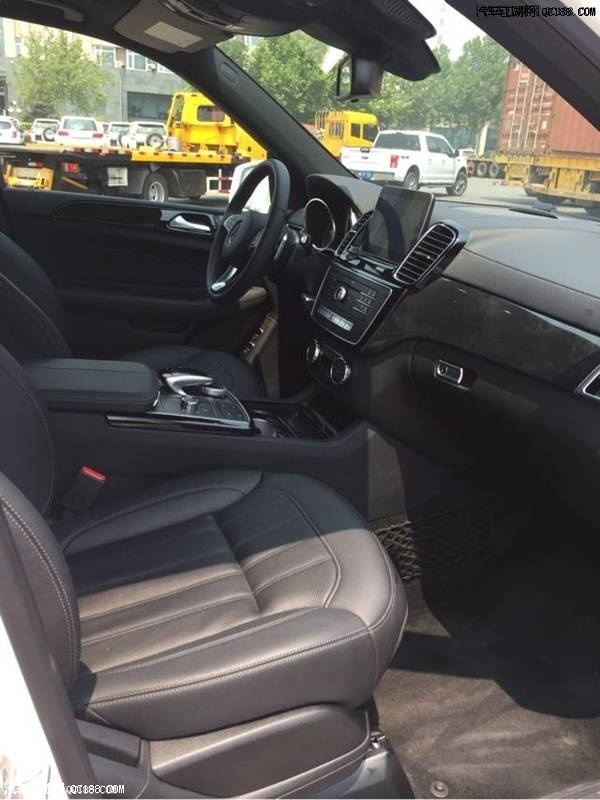 17款奔驰GLS450 配置详解 天津港口报价