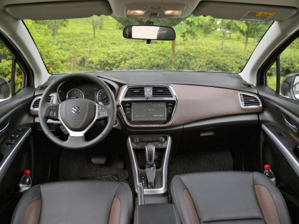 原创骁途和锋驭外观傻傻分不清 配置才是亮点