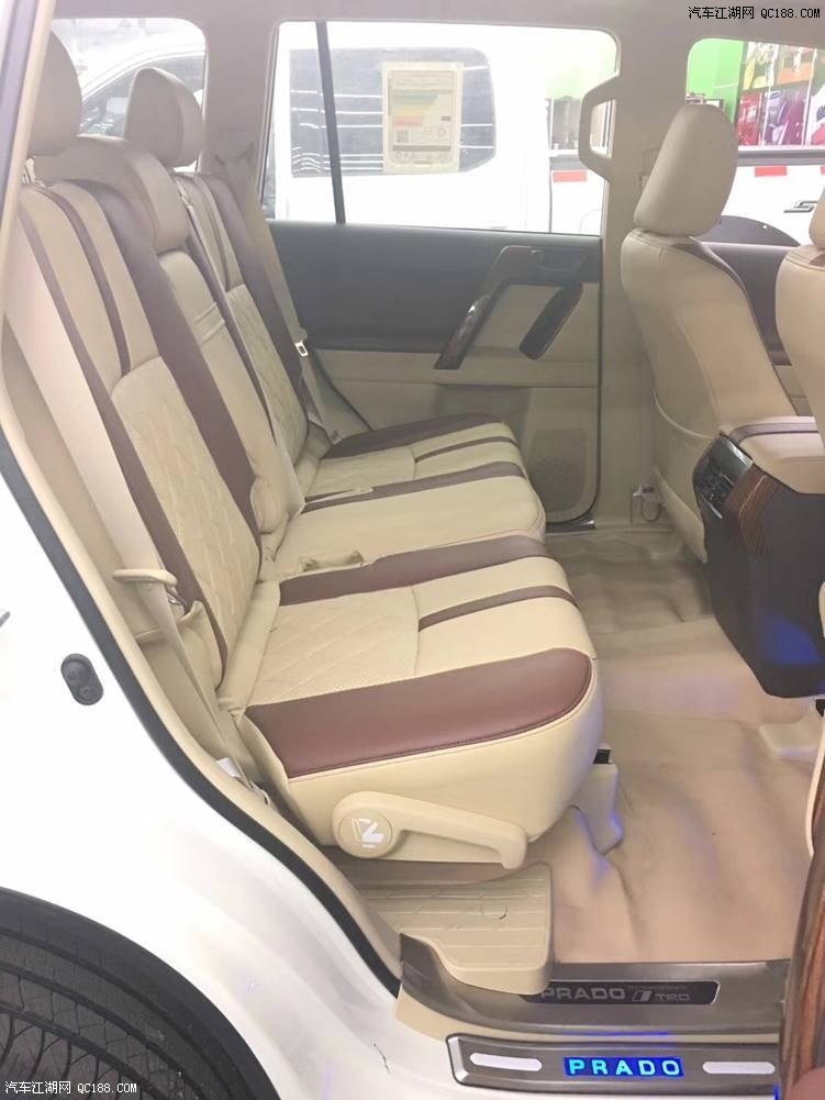 天津港2017款丰田普拉多2700中东版评测