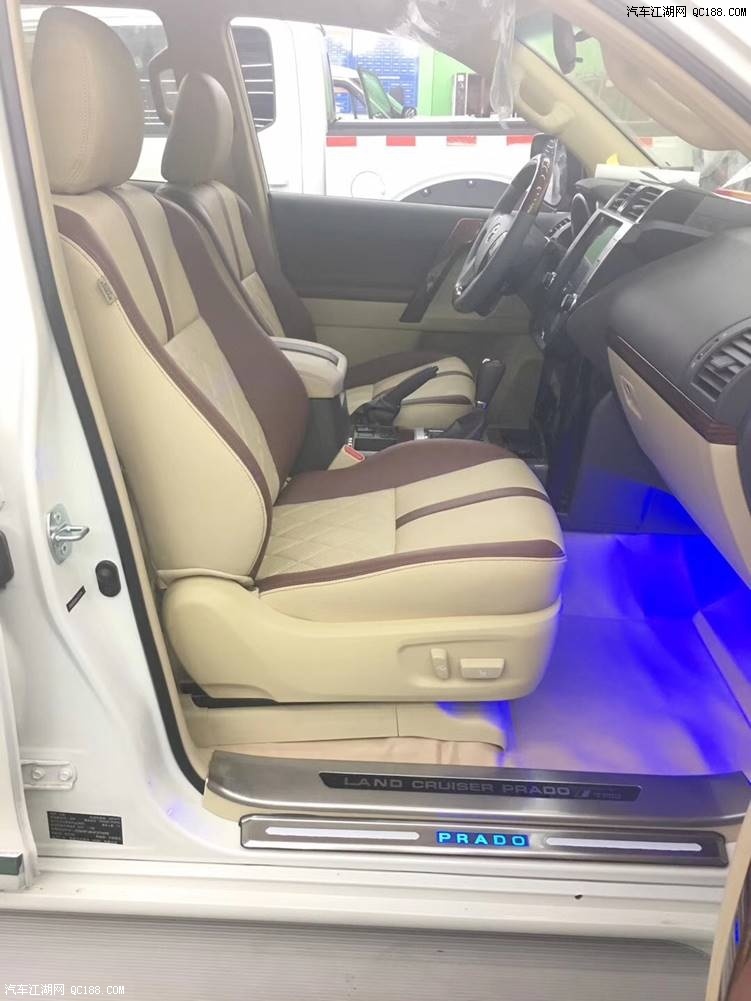 天津港2017款丰田普拉多2700中东版评测