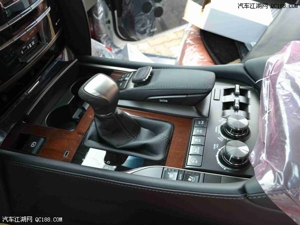 雷克萨斯LX570中东版最新报价配置评测