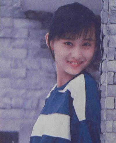 大S晒昔日与金城武合影长腿吸睛