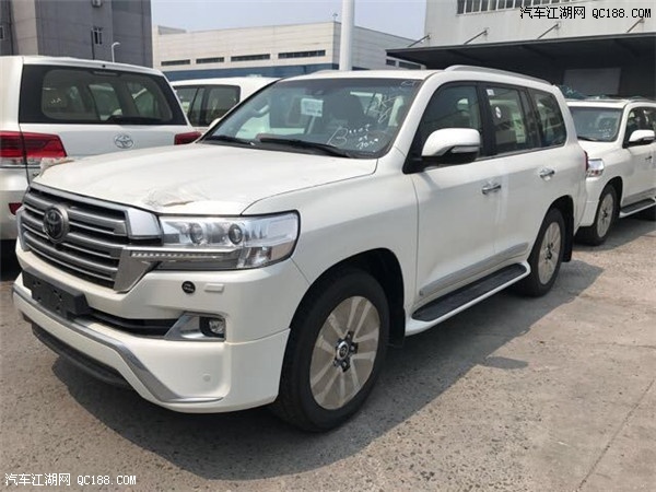 17款丰田酷路泽5700中东版陆巡天窗实拍