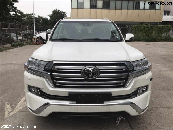 17款丰田酷路泽5700中东版陆巡天窗实拍