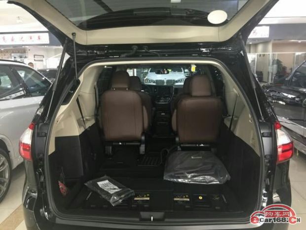 2017款丰田塞纳3.5L四驱大空间舒适商务新行情配置车型 详解