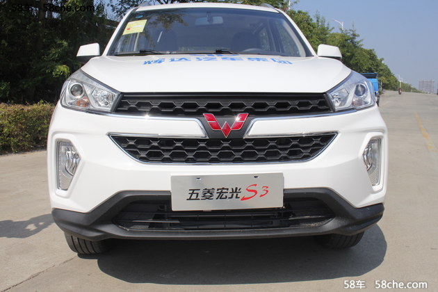 五菱宏光S3静态体验 内饰让人惊喜实拍