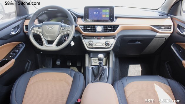 五菱宏光S3静态体验 内饰让人惊喜实拍