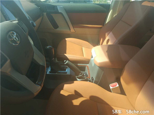 17款进口丰田普拉多2700 天津最新行情