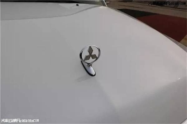 17款三菱帕杰罗3.8L V6 GLS中东版价格