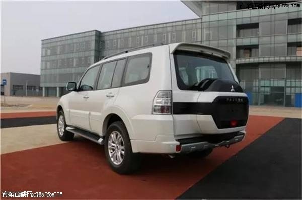 17款三菱帕杰罗3.8L V6 GLS中东版价格