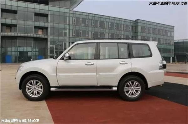 17款三菱帕杰罗3.8L V6 GLS中东版价格