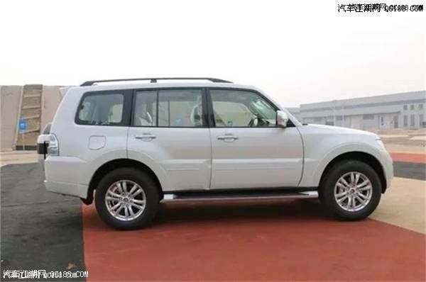 17款三菱帕杰罗3.8L V6 GLS中东版价格