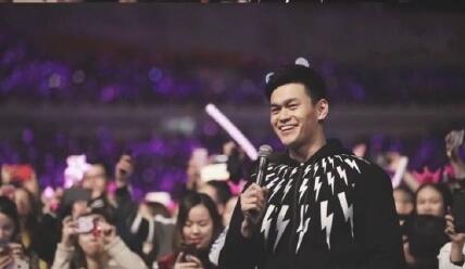孙杨点歌送给家乡 与周杰伦合唱《简单爱》！